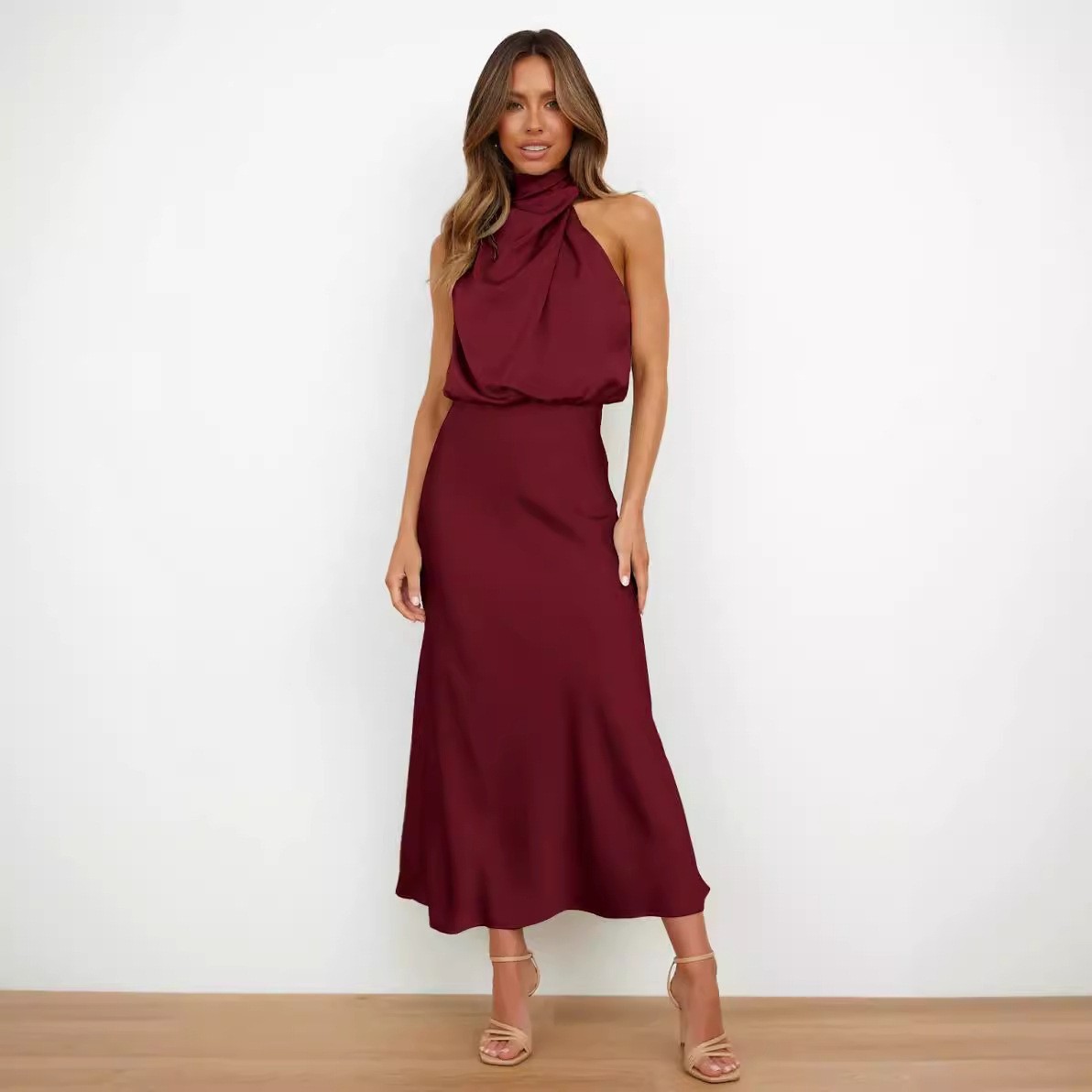 Satin Dress Sleeveless Halter  - đánh giá và giá Maxi Dress Halter
